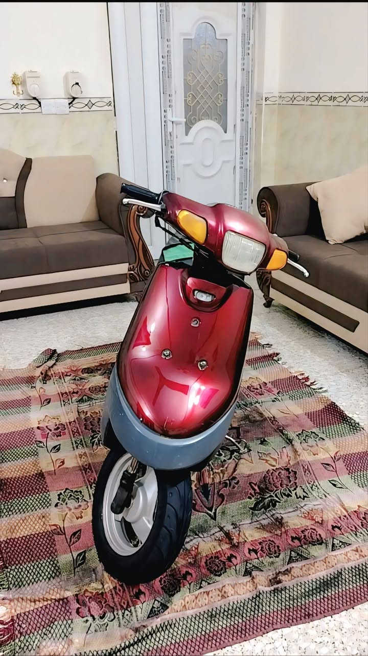 سلام عليكم للبيع دراجه بطه موديل ٢٠٠٢ دراجه نظيفه وحلوه شلعه معدل ونعومه ابريك امامي خلفي شغال هورن شغال هندر شغال كهربائيات شغاله عدا السلف ضعيف  محرك مامفتوخ دراجه حلوه السعر 300 وبيها مجال حك الجيه المكان كربلاء الحسينيه للاستفسار ***********
