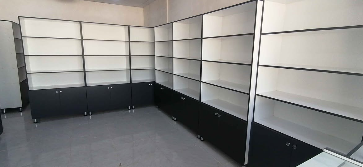 ‎معمل نجارة ابو عبدالله *********** عمل رفوف صيدليه كوزمتك حسب قياسات كركوك الحي قرب كمرك‎ كركوك, العراق
