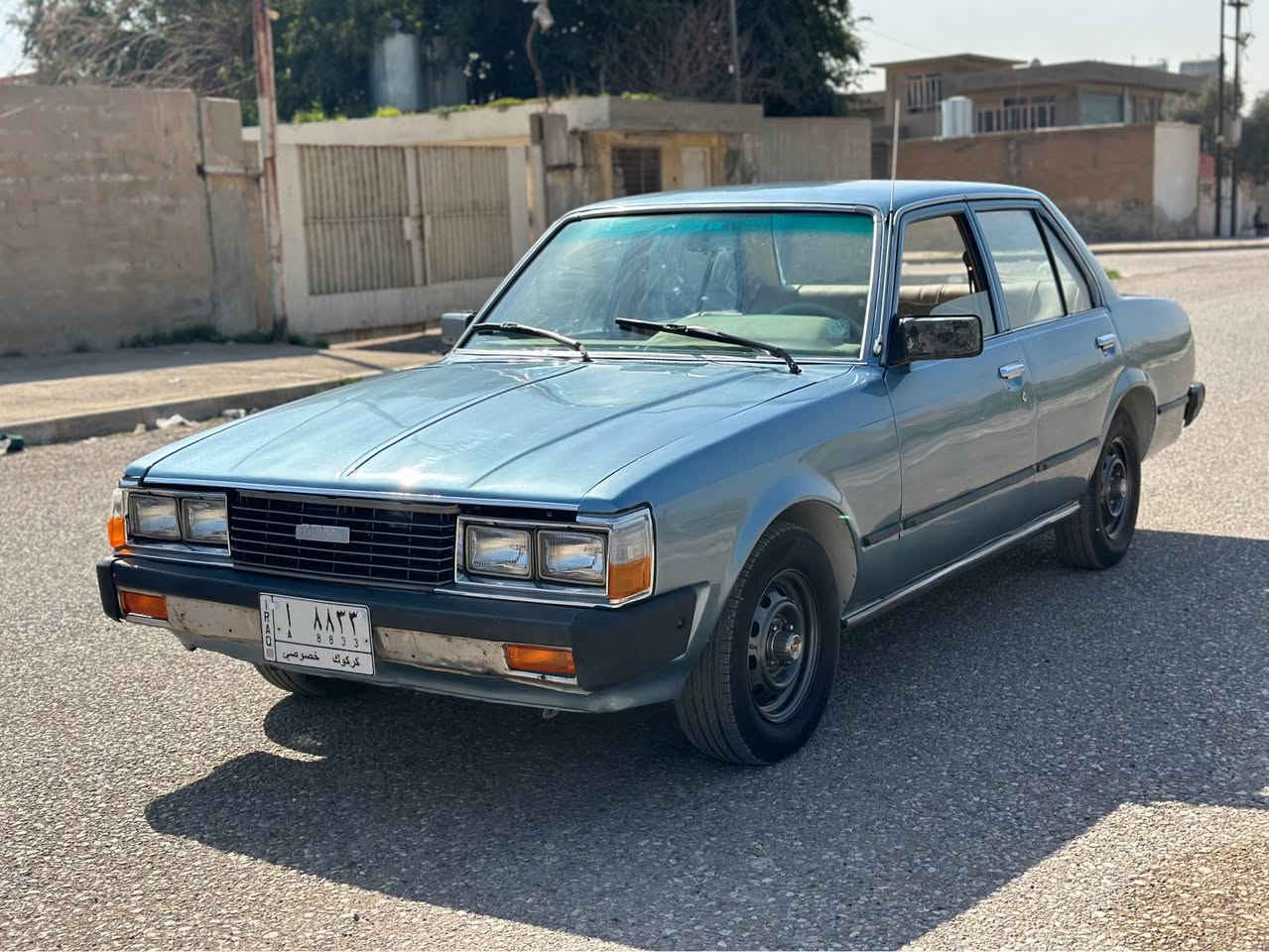 كورونا 1981 
سنوية ورقم مميز باسمي 
كير ومحرك مابي عيب 
تعمير درجة اولى 
بطاقة بنزين 
4 تايرات جديد حدادية جديدة
كهربائيات كلها شغال 
سعر 42 وبي مجال 
*********** كركوك, العراق
