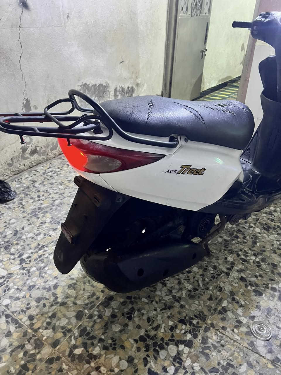 بريز اكزز نوزل سكليتر خطين كله شغاله اي نقص مابيه دراجه جديده لوك السعر ٦٠٠ قفله مكاني بغداد المشتل ***********
