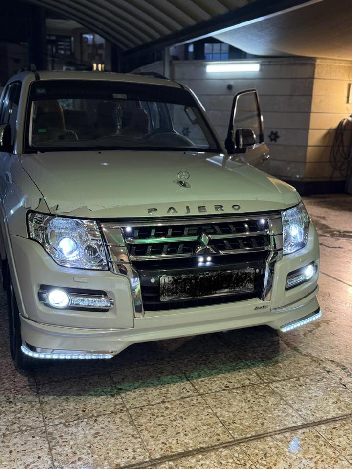 السلام عليكم للبيع باجيرو 2015 بلاس حبتور فو مواصفات  زيرو زيرو زيرو ماشيه 16 الف حقيقي استخدام بيت بعدها فابلون الشركه عليها والكشنات بعدها ب الايلون مال شركه مكفوله من جكه الدنبوس كفاله عامه من الدعاميه للدعاميه رقم بغداد بسمي تحويل ثاني يوم السعر 270 وبيها مجال للاستفسار ***********
