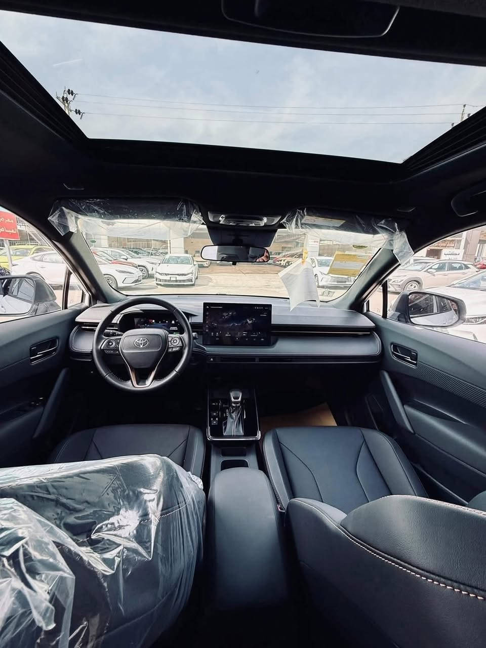 🚗 تويوتا فرونت لاندر 2025 – الشكل الجديد S 

قوة الأداء + توفير الوقود + فخامة التصميم ✨

استمتع بتجربة قيادة عصرية مع أحدث إصدار من تويوتا الهايبرد، يجمع بين التكنولوجيا المتطورة والراحة الكاملة 👌

🔹 المواصفات:

 • محرك 2000cc هايبرد اقتصادي 🔋
 • فول مواصفات
 • فتحة سقف بانوراما ☀️
 • رادار أمامي (نظام أمان متطور)
 • مقاعد جلد أصلي فخم
 • كرسي كهرباء (3 وضعيات)
 • مرايا جانبية قابلة للطي كهربائياً
 • رنكات قياس 17 إنش أسود + مرايا سوداء 🖤
 • شاشة كبيرة عالية الدقة
 • عدادات ديجيتال (كيجات إلكترونية)
 • إضاءة داخلية LED عصرية
 • حساسات أمامية وخلفية أصلية
 • مصابيح عدسات زينون + LED خلفي
 • وباقي المواصفات المعروفة من Toyota ✅

🔥 سيارة مثالية للاستخدام اليومي والسفر – أداء قوي مع صرفية ممتازة

 السعر علق برقم 1 للرد التلقائي📮

🏢 شركة ريتاج لتجارة السيارات
📍 العنوان: بغداد – معارض البياع – الشارع الرئيسي

⏰ أوقات الدوام:
يومياً من 10:00 صباحاً إلى 09:30 مساءً

📱 للاستفسار:
***********0
***********
***********
***********
***********
