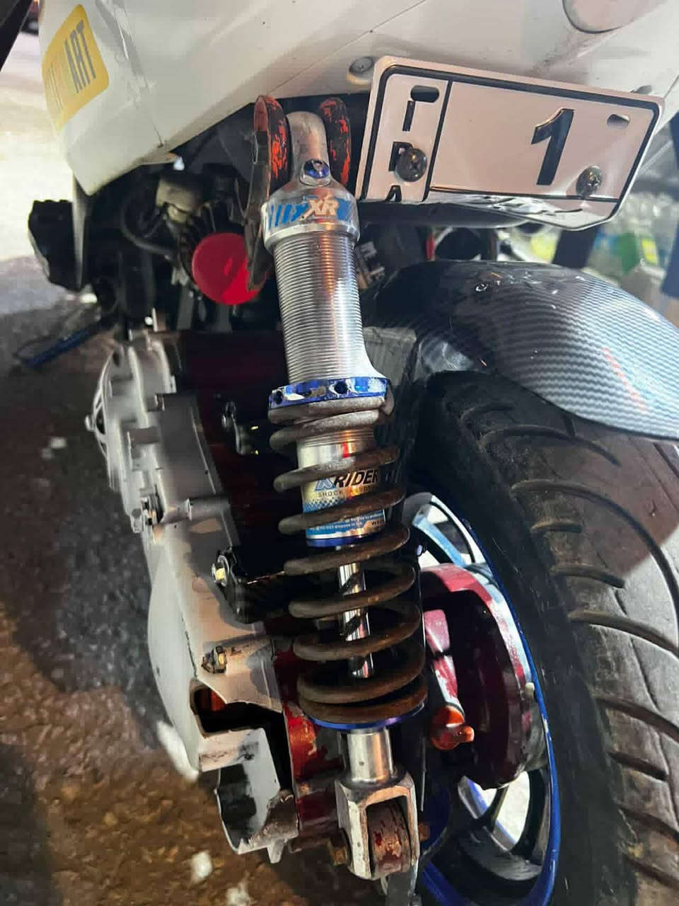 سلام عليكم ماكس مضلع للبيع مزوده جديد 
صالنصه اف ام 
شيال راجع
شوته رياضي 
كلجات رياضيه 
ويل كب رياضي
وبعد هواي شغلات 
السعر 750وبيها مجال 
الرقم ***********
مكاني كربلاء الحسينيه الجريه
