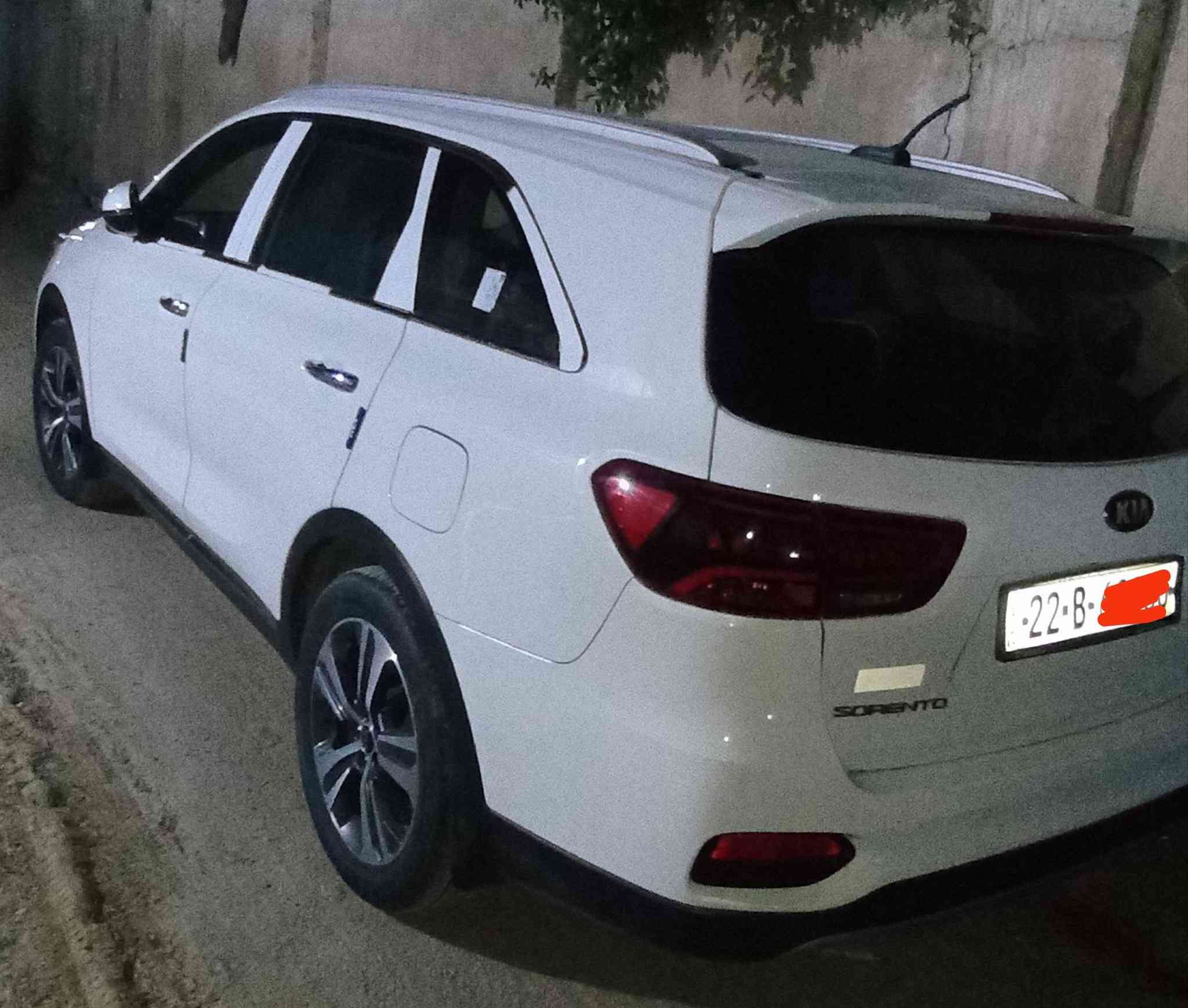 سورنتو 20 خليجي مكفوله كفالة عامه ماشيه 50 ألف رقم اربيل سونارهه وياهه سنويه الى31 بونراما 6سلندر مابيه اي نقص تحويل  مباشر المكان بابل المدحتيه للتواصل ***********
