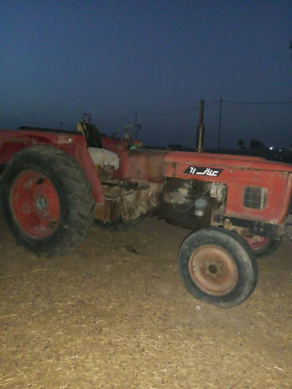 السلام عليكم ورحمة الله وبركاته//عنتر للبيع بدون موديل 87السعر 2700 مليونين وسبعمئه وبيهه مجال المكان بابل الشوملي ملاحظة مكلف بل نشر لاتصال صاحب الساحبه ***********//***********
