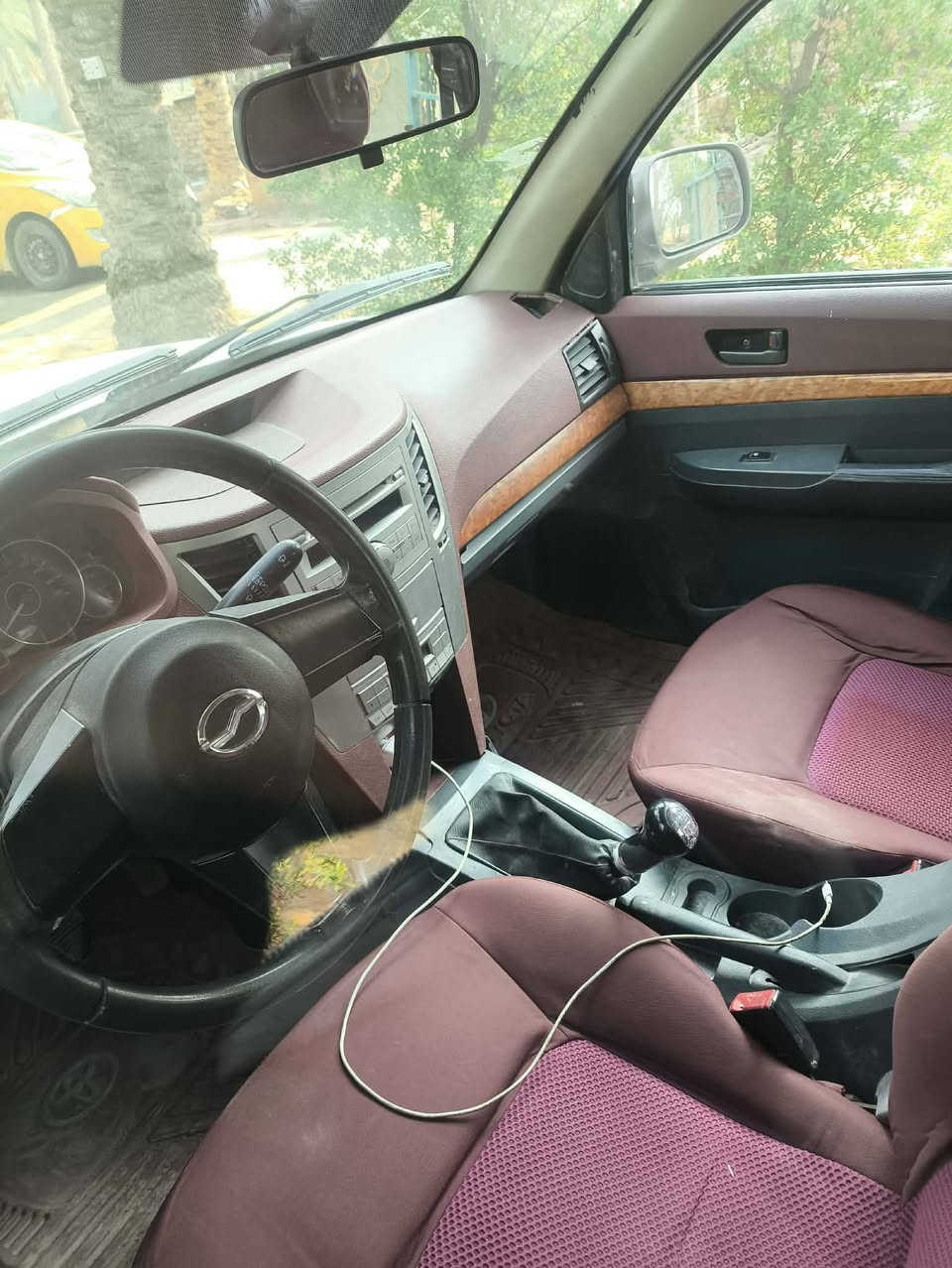 السلام عليكم ورحمه الله وبركاته
سياره كراند تايكر موديل 17 
 مصبوغه عام للجماليه اني صبغتها بيدي 
  حداديه مال الشركه
 مكينة كير جدد 
حره مسؤول  عن مداور  
 ***********
 السعر 53ورقه مكاني ديوانيه
