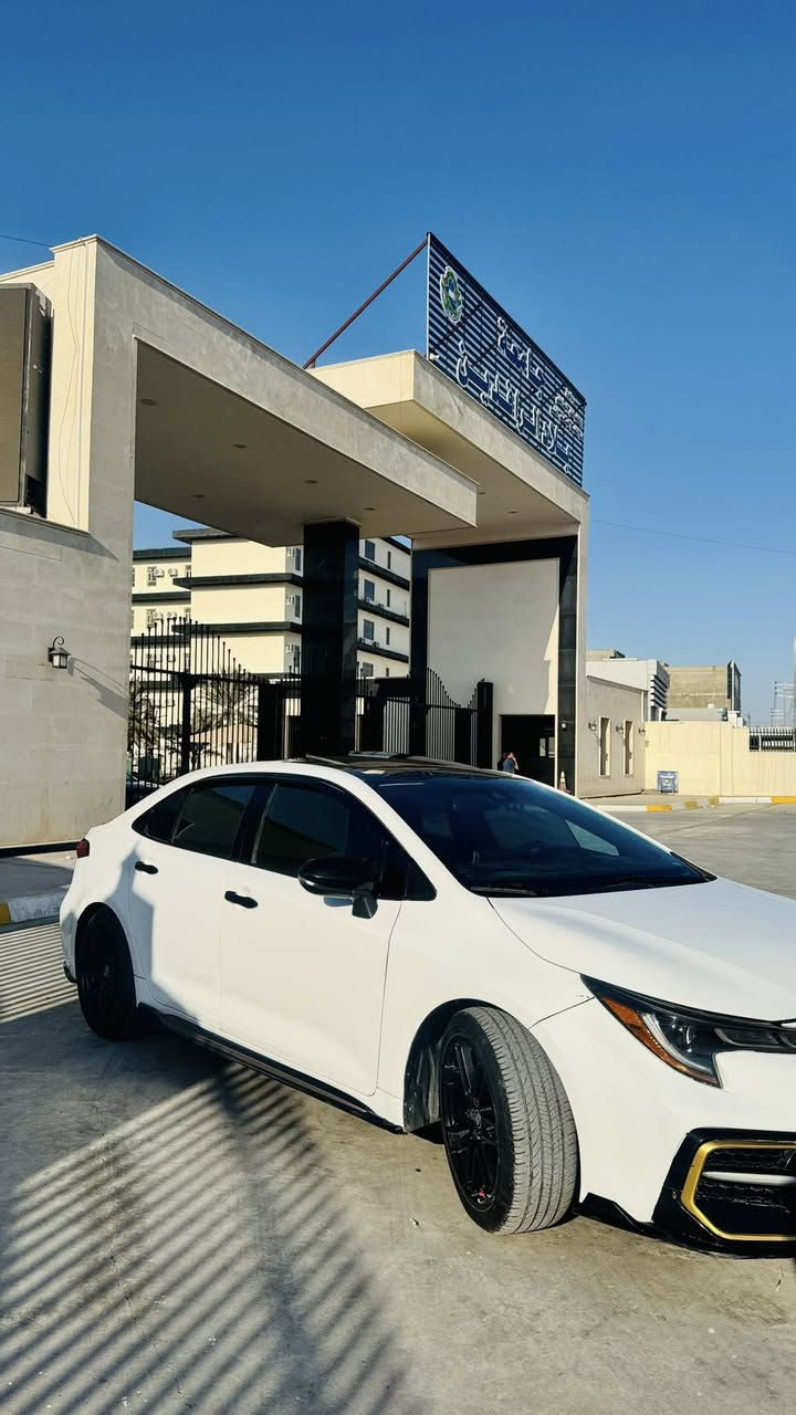 السلام عليكم للبيع كورلا 2021 APEX من اصل 6000 نسخة بلعالم 
لون ابيض قمارة بلادي اسود
بيهة جاملغ +باب مبدل بلادي بدون دواخل بدون ايرباك 
اكزوز رياضي بلادي دوسات بلادية لايت زنون 5بصمة دخول ذكي 
رادارات 360 شاشة كبيرة كار بلي تبريد وتدفئة كشنات جلد رقم سليمانية باسمي كير محرك كفاله حداديه صدر جديده سيارة واحد ع واحد السعر 163 وبيه مجال مكان سياره ديالى بعقوبة الجديدة ***********
