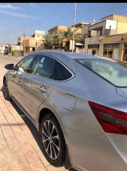 سلام عليكم لبيع تيوتا افلون موديل 2018 كلين تايتل فول مواصفات فئة LIX  بنورما . إشارة بل مري .
- *المحرك*: 3.5
- *الدفع*: أمامي
- *ماشيه : 99 الف
- *المقاعد*: 5 ركاب
- *نظام الفرامل*: ABS
- *الإضاءة*: LED
- نظام ملاحة
- كاميرا خلفية
- نظام تحذير الاصطدام
- نظام تحذير النقطة العمياء
- نظام تحكم بالسرعة
- مقاعد جلدية
- تدفئة وتبريد المقاعد
- نظام صوتي JBL 11 سماعة
- إشارة بل مري
- فتحة السقف (بنورما)
- فول مواصفات  
#كلين #تايتل  

#رقم #الشاصي #4t1bk1eb4ju277680

 رقم الهاتف : ***********
