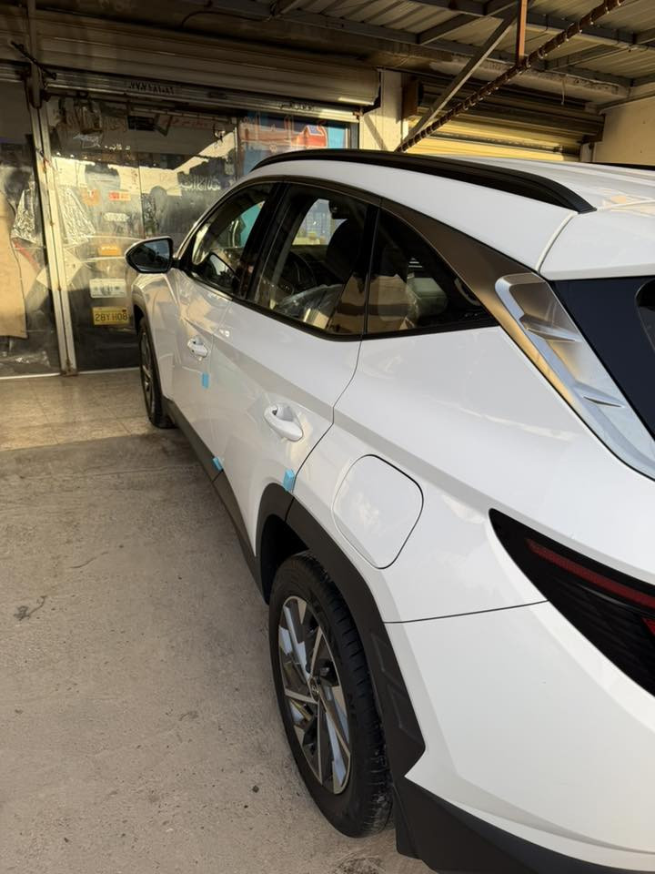 السلام عليكم
للبيع توسان 2022 (خليجي)
محرك 2000 
السيارة فول عدا البانوراما 
دخول ذكي
بصمة ابواب 
تشغيل عن بعد 
3 انظمة قيادة 
اوتو هولد
حساسات امامي خلفي بلادي
تحكمات ستيرن فول
شاشه كبيره كامره دواره بلادي
مخارج يو اس بي عدد 4 امامي خلفي
سايد بريك بصمة
ستائر خلفية 
مري شفط 
تبريد قطعتين 
كراسي كهرباء 2
تخم تاير جديد
وبيها هواي مواصفات
السيارة قطرة صبغ ما بيها
ماشية60 الف كم 
السعر400'22دولار وبيه مجال 

مكاني بغداد 
‏***********
