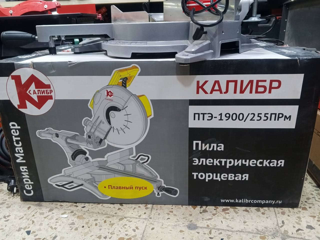 السلام عليكم 🙋🙋 
عدد اصليه اوربي متنوعه 
الاسعار وبعض التفاصيل تحت الصور 
اي استفسار راسلني خاص وتدلل 
الحجز على الخاص او الاتصال على الرقم 
***********
