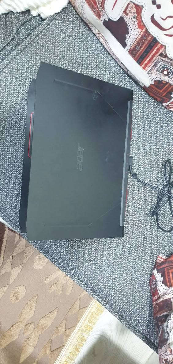 ايسر نايترو ٥ للبيع
كارت شاشه داخلي rtx 3050 
شاشه ١٧ ه
١٤٤ هرتز 
يجي دبل فان يعني انسه الحراره 
الجهاز نظيف جدا واستخادمه قليل اشتريته للكيمنك ومصار مجال حتى استخدمه 
سعر ٨٠٠ وبي مجال 
مكاني بغداد 
للتواصل ماسنجر او واتساب 
***********
