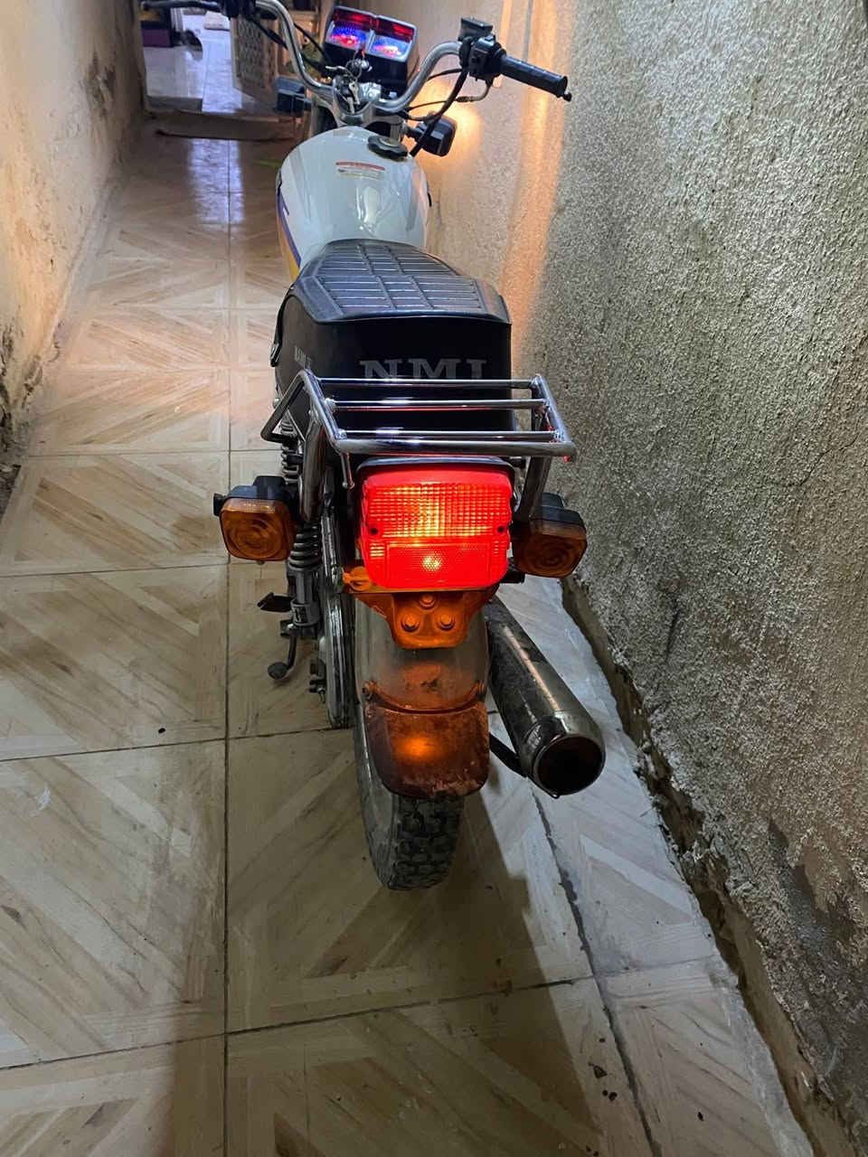 السلام عليكم دراجه اربعه كير 8اوراق مدفوعه كمرك مديل2023طالعه بل2025للبيع سعر 900اومراوس بسياره سايبه ونتراهم واذا يريد فرق انطي الدراجه وكيله العارضي
***********
