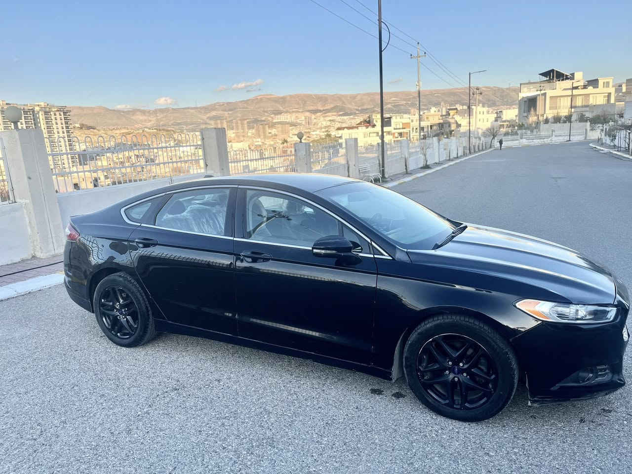 السلام عليكم فورد فيوجن للبيع موديل 2016 فول مواصفات محرك.  2.500 طبيعي
فقط قطعتين صبغ 
للبيع السعر /108 معامله
***********

فۆرد فیوژن مۆدێل. 2016
مەکینە ٢.٥ مەڕغوب
مواسەفات SE
قەپات مواسەفات تەنها سلاید نیە
تەنها بۆنیت و چەمەلەغی بۆیاغە نموونەیە لە جوانی 
108$ مه عامله
***********
