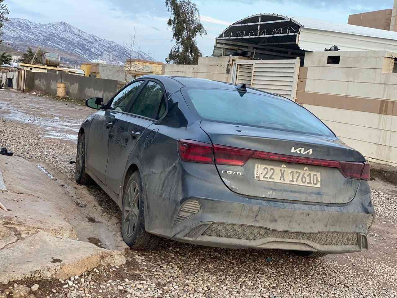 السلام عليكم  / للبيع
كيا فورتي موديل 2024 رقم اربيل هزه وفحص وترقيم جديد وارد امريكي السيارة
محرك 2000 دوش / شاشة / رادار امامي / جانبي / خلفي / أنظمة قيادة متعدده / تحديد مسار قيادة آليه / 
حادث السياره ٣ قطع وشويه من قبق الجنطه 
تحكمات استيرن جهتين / ويل كب كروم فراشة ---- وباقي المواصفات معروف

***********

واتساب متوفر او الاتصال عالرقم

السعر “130$
