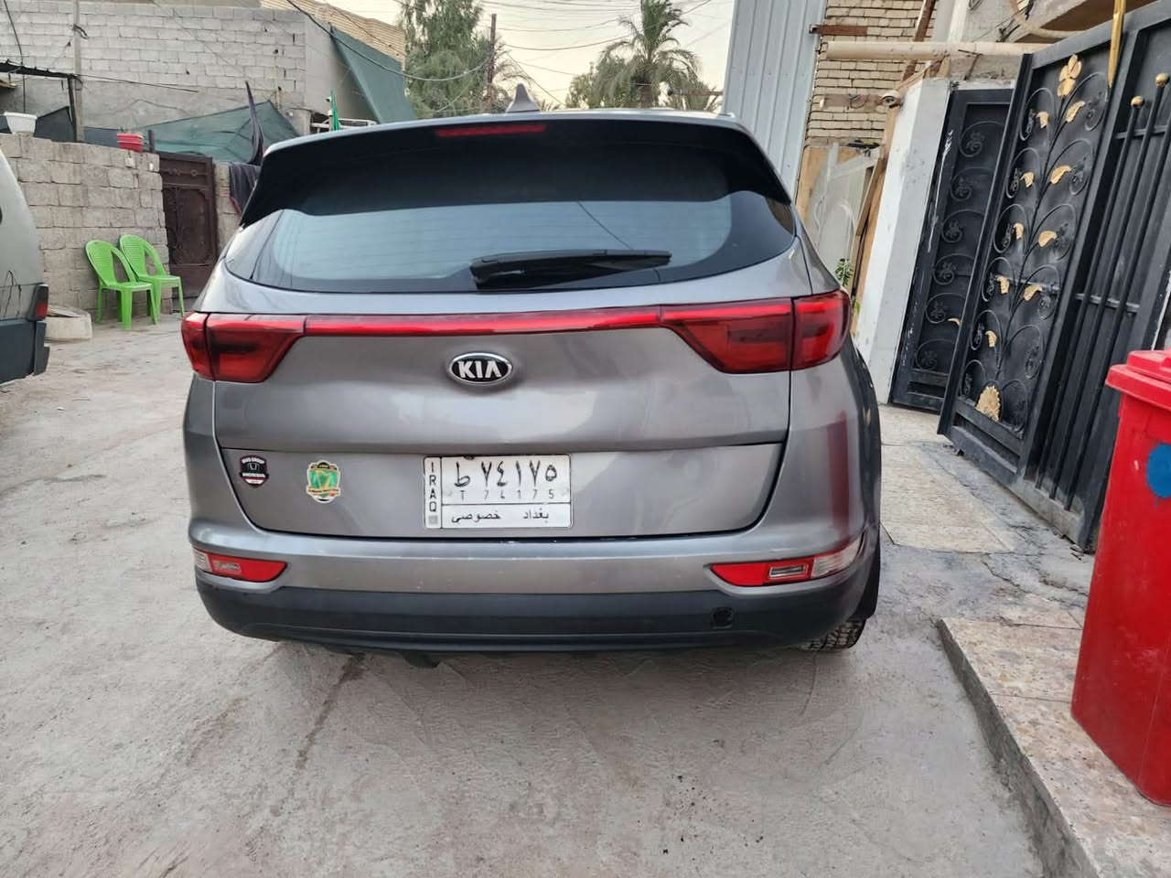 السلام عليكم حبايب 
كيا سيورتج مديل ١٨ 
السياره خير من الله مابيهه نقص 
كير محرك شرط الفحص محرك ٢٤٠٠
وهذا السونار مالتهه ولضربه كلش حلوو 
السعر ١٢٧ وبيهه مجال لي يحب يعرف تفاصيل اكثر يتصل 
‭***********‬ غير متواجد ع فيس لان اني مكلف بلنشر
