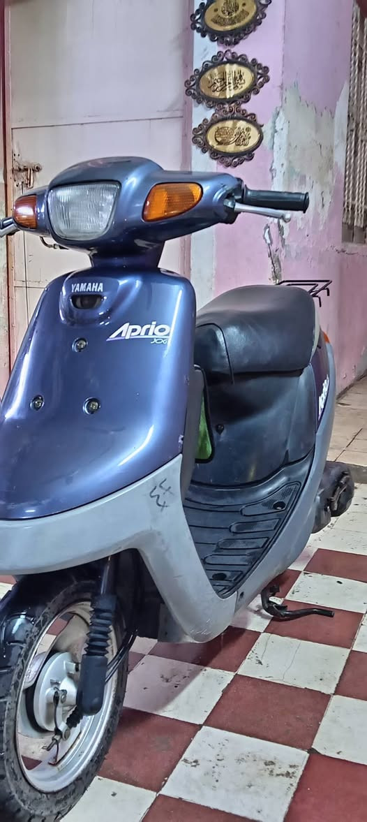 ماطور بوتين للبيع
نضافة 90/100
سلف شغال 
هورن اشاير لايت لونين ازرك ابيض
ماطور خير من ﷲ
موصل وادي حجر
سعر (350)بي مجال شي قليل 
واتساب فقط ***********
