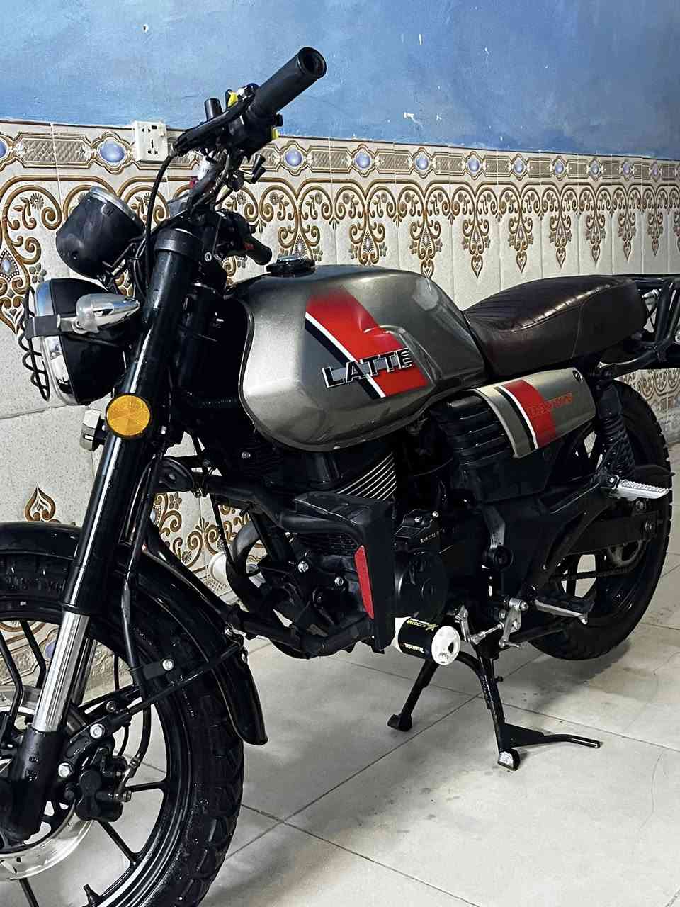 السـلام عليڪـُم دايوان لايتي 2024 للبيع او للمراوس دراجة مكفوله كفالة عامة مكينة مكفولة تايرات كهربائيات دراجة زيرو زيرو محرك 200 لايت زنون اصلي بريكات دسكات  خلفي امامي دراجة بلادية شعندك مراوس بيع راسلني واتساب

***********
