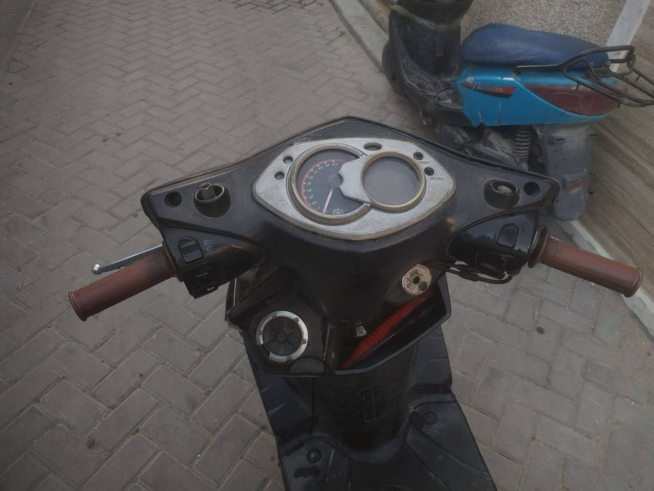 السلام عليكم
دراجه سكنس فحل نوزل طلاعات
دراجه تخبل مكفوله
تجي وتفحص
التواصل واتساب ***********
