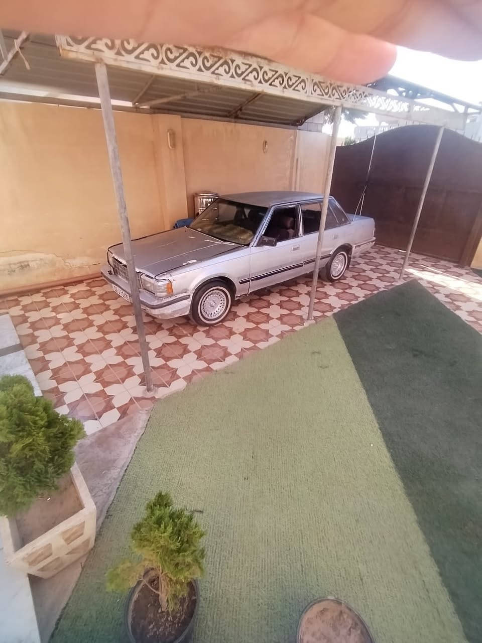 سلام عليكم سوبر للبيع موديل 84  كير ومحرك بطه كير قبل شهر ونص شاده حاويه بلباكيت  محرك شرط لاصرف ولا بخار بلشرط تخم تاير جديد بلباكيت صدر امامي خلفي قبل أيام مشتغله بلباكيت  والكشر شوف العين  رقم نينو انكليزي مشروع وطني سنويه ل 2028 شرط التحويل صاحب السنويه بلعلم  السعر 26 ورقه وبيه مجال قليل للتواصل والاستفسار
***********
***********
