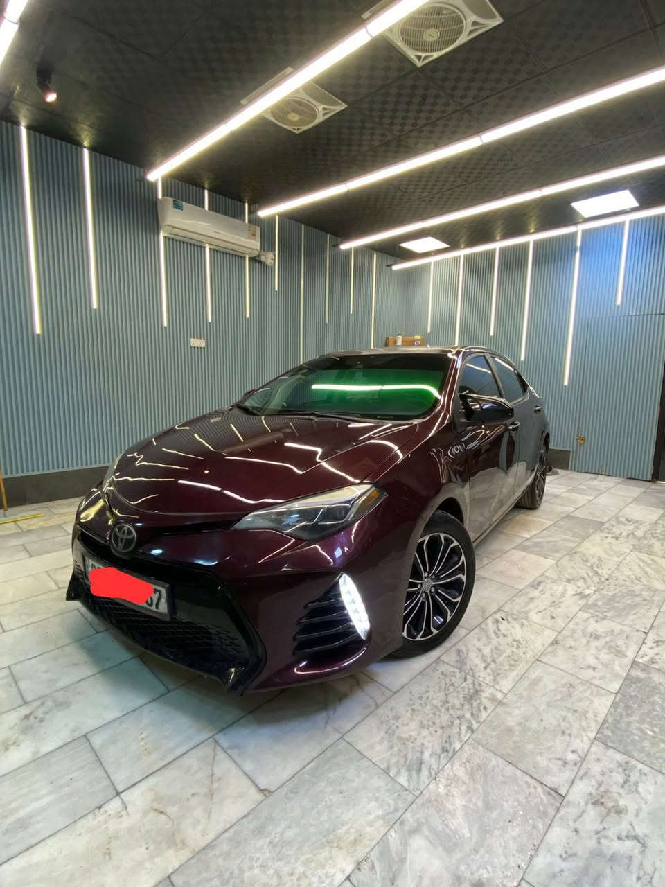 السلام عليكم
كورلا ٢٠١٧ 
فول موصفات 
Se بلاص 
بيه صبغ ٥ قطع سياره حلوه استخدام شخصي باسمي 
السعر ١٢٠ ورقه وبيه مجال جدا بسيط 
وبلعافيه ع ياخذها 
مكانه بغداد / الكرخ 
***********
