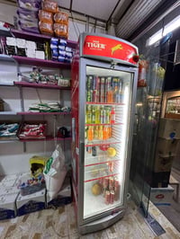 ثلاجة • للبيع