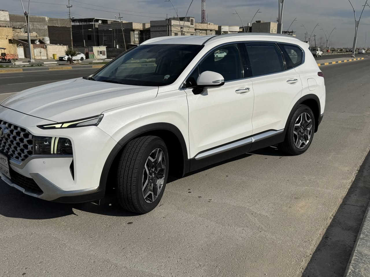 سلام عليكم سنتافي 2021 سياره كفاله ماعدا مكانين بارد سياره مكينه 4سلندر 2.5 فول واصفات عنوانن البصره القبله ***********
