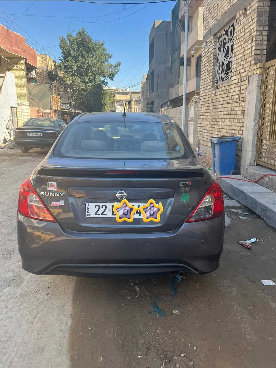 سلام عليكم.    للبيع
نيسان صني.   
موديل.  2019
رقم اربيل.   هزه شهر ال 8
سنوبه  اب اسمي.  
لون نفضي 
بيه 4 قطع.    جاملق امامي. عدد 2  وحد منهم  دبي حادث. الثاني بغداد 
باب خلفيه امبدل جهت  اليمين. جاملق خلفي يمين امصلح. 
العنوان بغداد الدوره 
 رقم.   ***********
