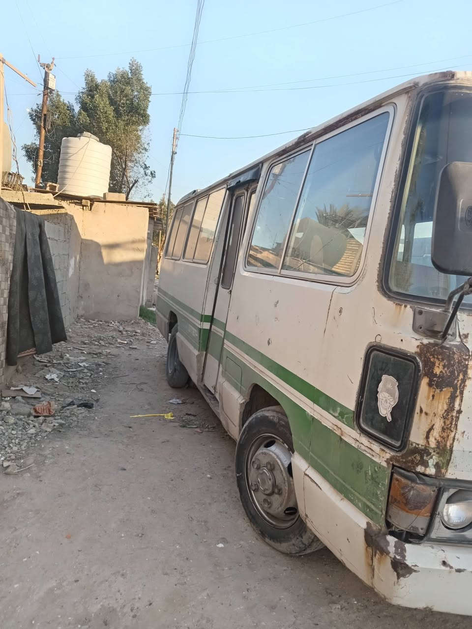 السلام عليكم كوستر للبيع موديل 83 *********** /***********
