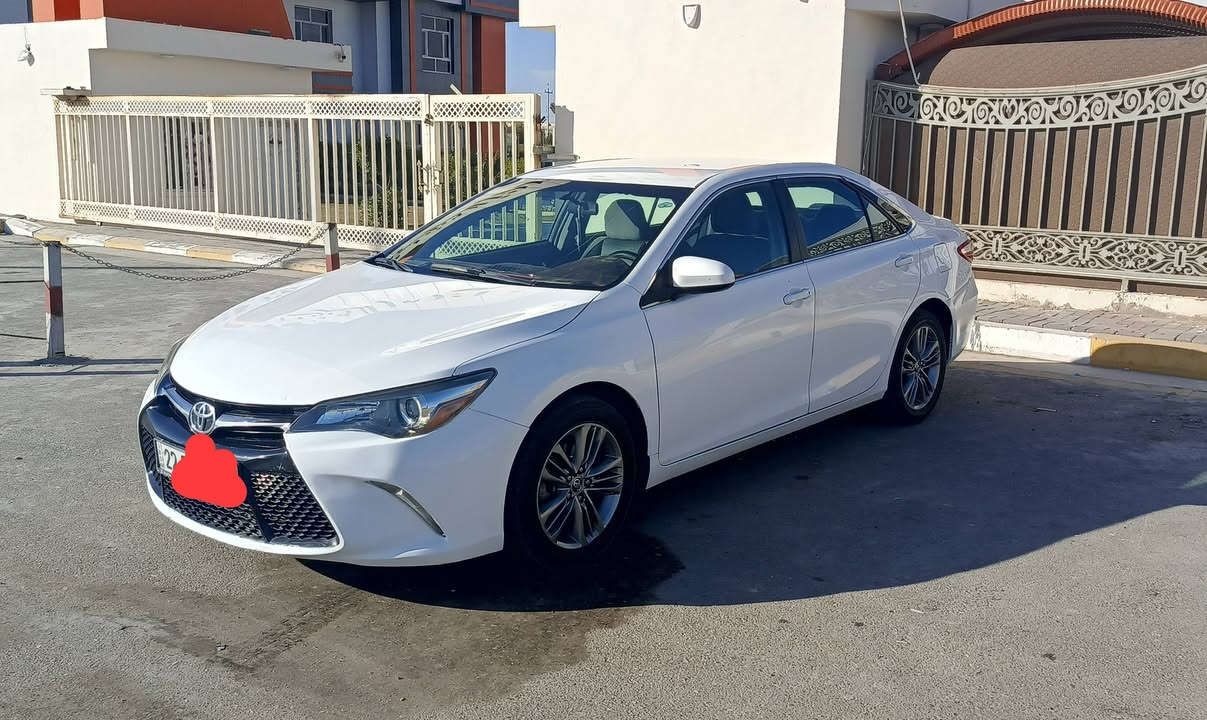 السلام عليكم
كامري موديل 2015
بيع فقط
مواصفات SE 
داخل اسود
تحكمات ستيرن 
منظومة تبريد سليمه 100٪ 
ادامه كامله لمنظومة الأحتراق 
منظومه زنون جديده واصلي
تخم تاير جديد
بيها باب عكس السائق الامامي مبدل نفس الون فقط
ايرباكات سليمة وضع شركة
كير محرك بشرط 
ماشيه 173 ميل
السياره رقم اربيل بسمي تحويل مباشر تنتهي 2027

السعر 168 وبيها مجال بسيط
مكان السيارة في الفلوجة 
***********

@الجميع
