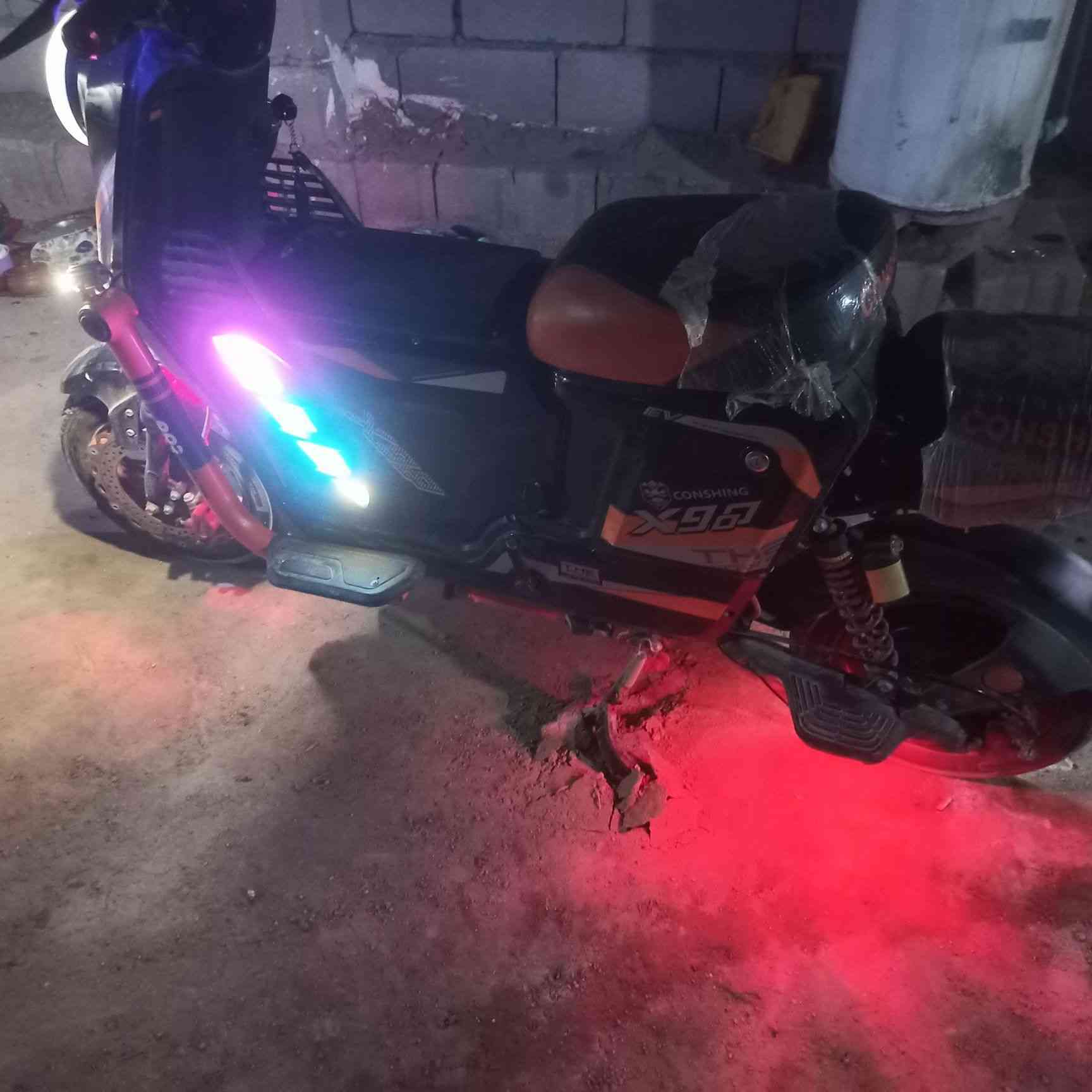 اسلام عليكم دراجة للبيع سعر 450وبيها مجال بس بطارية وحدة منفوخة والباقي كفالة عقل ونلي رياضي راسني وتدلل


**إذا كنت صاحب هذا الإعلان وتريد حذفه لأي سبب، رجاءا أرسل رسالة إلى الدعم الفني**