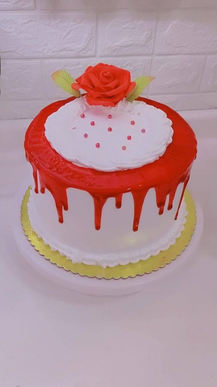 · "حلا القلوب في يوم العشاق"
· "طلبك اليوم والتوصيل ضمان الحب"
· "قطعة حلاوة تسوى كل الكلام

١.

كيكة وحدة، وقلب واحد، وليلة ما تتكرر ❤️🍰

٢.

حبّك مثل الكيكة .. يزيدني سكر 🍩💘

٣.

عيد حبك معاي، يبدأ بقطعة كيك 🎂💌

٤.

هالسنة ما أبي ورد .. أبي كيكة من عندك 🌹🚫🍰✅

٥.

اللي يحبك من قلب، يطلب لك كيكة قلب ❤️🎂

٦.

كيكة عيد الحب .. طعمها يذكرني فيك 💕

٧.

لا ورد ولا ذهب .. كيكة تسوى كل هدية 💎🍰

٨.

كيكتنا تصنعها أيدينا، ونسويها بقلبنا ❤️👩‍🍳
 اسعار مناسبه  توصيل داخل كركوك فقط


**إذا كنت صاحب هذا الإعلان وتريد حذفه لأي سبب، رجاءا أرسل رسالة إلى الدعم الفني**