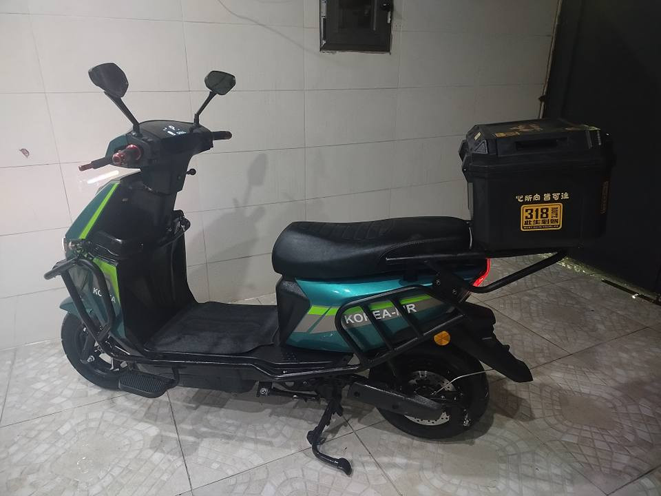 مانتۆڕ شەحن ٦ پاتری گەورە ۳۲ ئەمپێر ماڕکەی کۆریا ئێم ئاڕ ئیستراد خاص فول مواسەفاتە بەگی هەیە نرخی ٦٥۰ هەزار
*********** هەولێر أربيل, العراق
