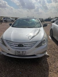 سوناتا 2011 فول مواصفات مصبوغه جماليه مكفول من الضربه مكينه وكير كفاله...