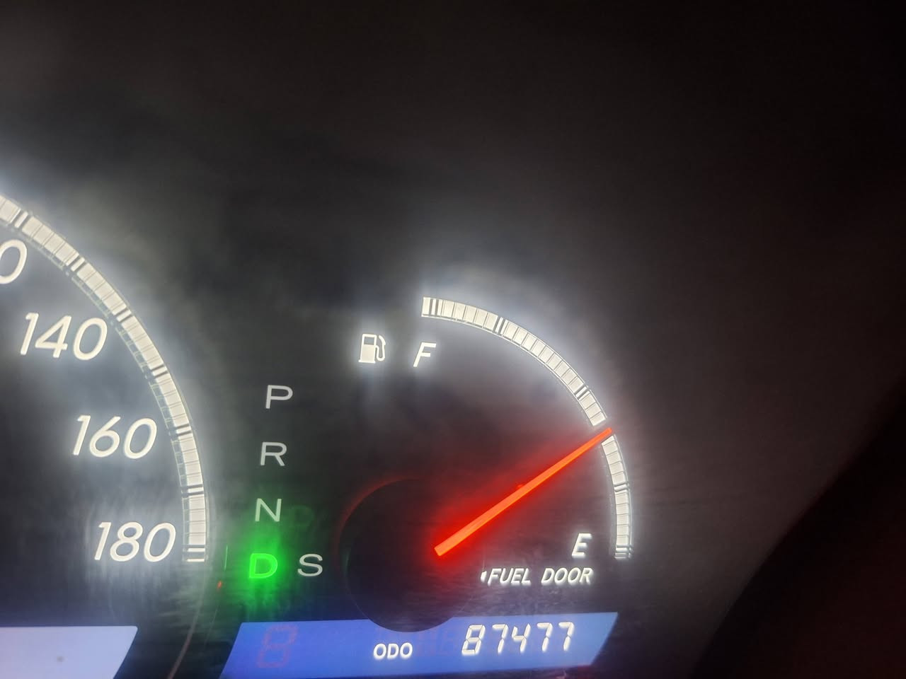 السلام عليكم للبيع شاهينه ادوات ادوات كبل تروح سجل فول مواصفات عدا الفتحه بردات 3 و تبريد ٣ قطع كشنات كلها كهربائيه برده خلفيه استيرن كهربائي ثلاجه كشنات هيتر تحكم استيرن مري شفط وهيتر مكفوله كص والضربه والسرقه وصبغ العراق  مكان بصره دور الظباط شارع تجاري *********** اتصل العصر او بليل.
الصبح نايم اعتذر عدم رد دز بصمه ارجع اجاوبك كلشي بل قسمه
