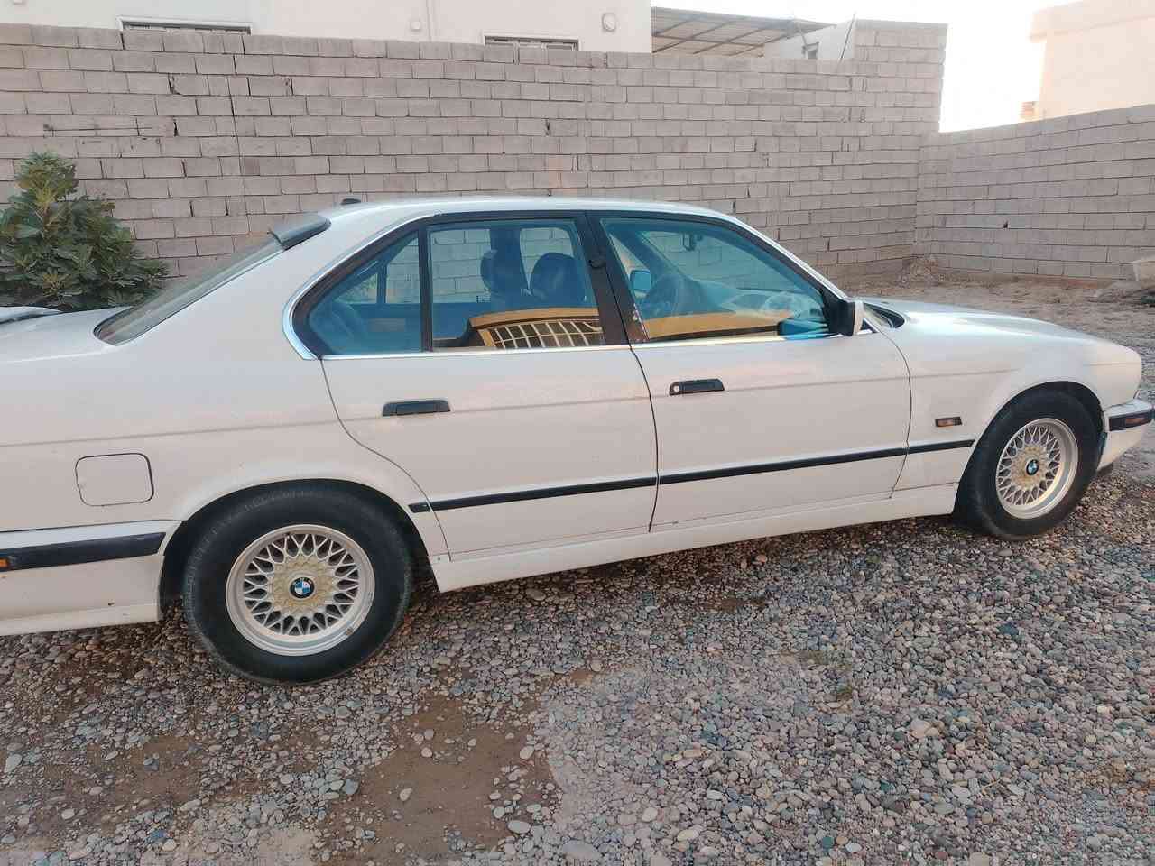 سياره بي أم  للبيع او المراوس
حسب القناعه

رقم الهاتف

***********
