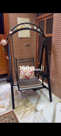 للبيع أغراض بيت جديده فاترينه او مكتبه اجنبيات عدد ٢،، والاسعار مثبته ...
