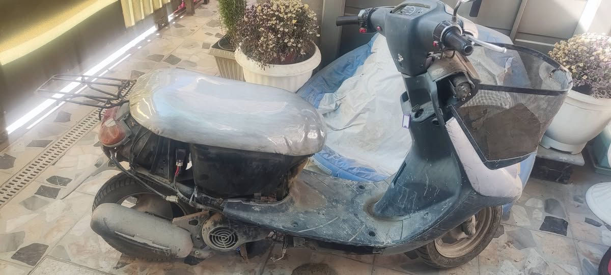 السلام عليكم
دراجه منغولي ام السله توها معمره وشغاله وكفراتها عوزها بس شد سعرها ٢٥٠ مكاني كربلاء طويريج حي الرياض الشبديين 
رقمي *********** متواجد فيس واتس وع الاتصال
