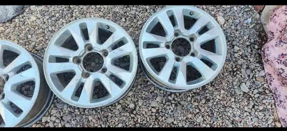 اعيد النشر بسبب الوعود الكاذبه ويل لاندكروز حجم 17 للبيع السعر 300 الف وبيهن مجال تخم نضيفات كلش بدون كبات ال كبات انكسرن وياله كلش انضاف مكاني نجف البراكيه شارع المعمل  رقمي ***********
.
