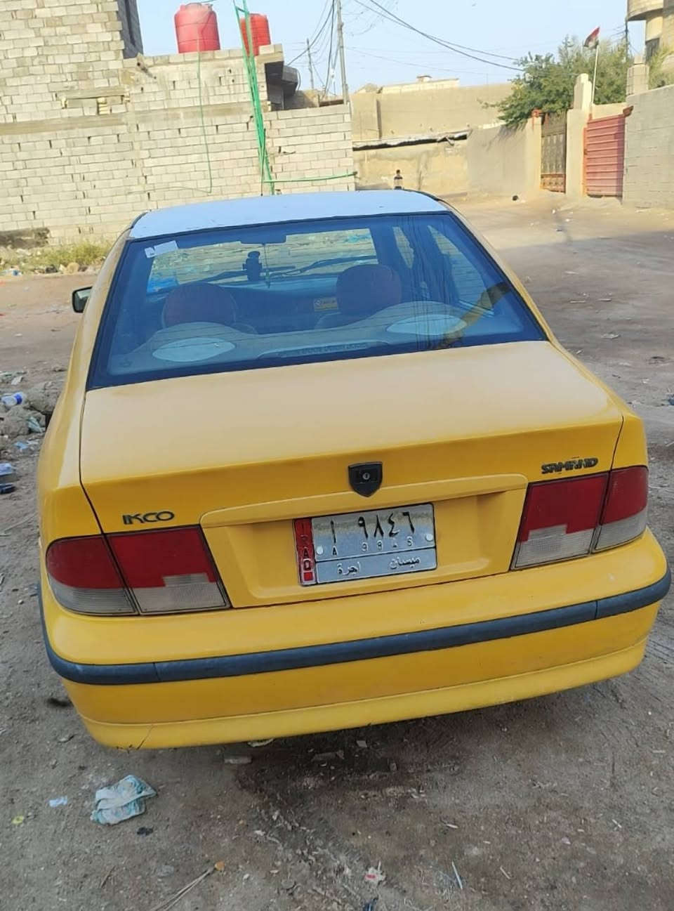 السلام عليكم شباب سمند مديل 11 سياره مرتبه كلش مكينه وكير بشرط شاشه عنوان البصره شط العرب  سنويه بل 18 هيئه وغرامات عل مشتري سعر 24 بيع مستعجل راعيه ميسان راعيه يريد تحويل. ***********  اي استفسار اتصل
