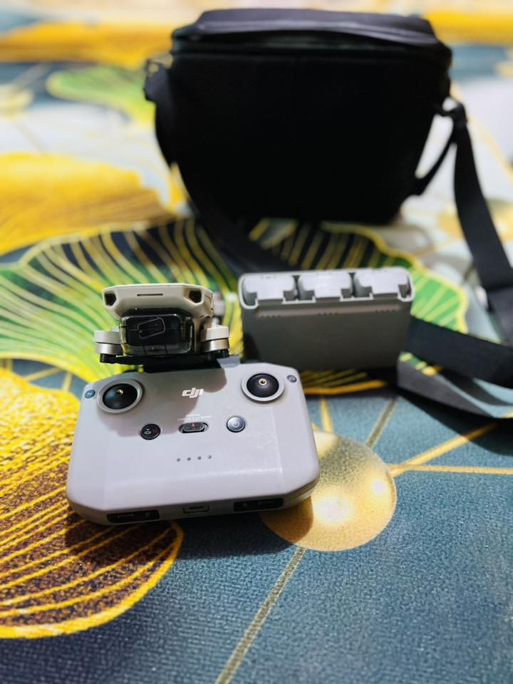 درون مني 2 كومبو نظافة واضحة بالصور
ملحقات كاملة ثلاث بطاريات ريش جنطة كيبلات 
للبيع مكاني ميسان الميمونه ***********
