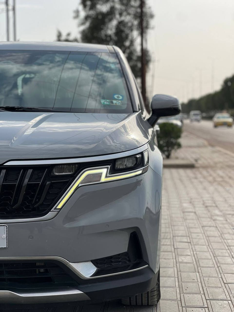 Kia Carnival EX 2024
السيارة وارد امريكي مرقمة بغداد تحويل مباشر 

المواصفات :.
1.رادار أمامي 
2.حساسات أمامية +جانبية +خلفية
3.اشاير بل مري 
4.تشغيل عن بعد 
5.اربع بصمات بل بيبان
6.فتح الابواب عن طريق البصمة 
7. أربع بردات خلفية دفن 
8.عدسات زينون +بگ لايت ليد
9.كامرة خلفية 
10.شاشة چبيرة 
11.جنطة كهرباء شفط
12.تحديد مسار 
13.نقطة عمياء 
14.تحديد مسار 
15.قيادة ذاتية 
16.مثبت سرعة 
17.كشنات جلد لون الاسود منفصل 
18.تدفئة كشنات أمامية
19.سايد بريك بصمة 
20.أوتو هولد
21.اربع مودات قيادة
22.مانع انزلاق 
23.شجن لاسلكي 
24.كامرة داخلية 

. السيارة فول عدة الفتحة بعد هواي مواصفات ما مذكور 

ممشة السيارة :. 44.500 mi

ضرر السيارة :. مبدل چاملغ امامي +صبغ چاملغ خلفي بأمريكا بيها تكحيلات بسيطة 

ترهم بيع أو مراوس 

للاستفسار ***********
