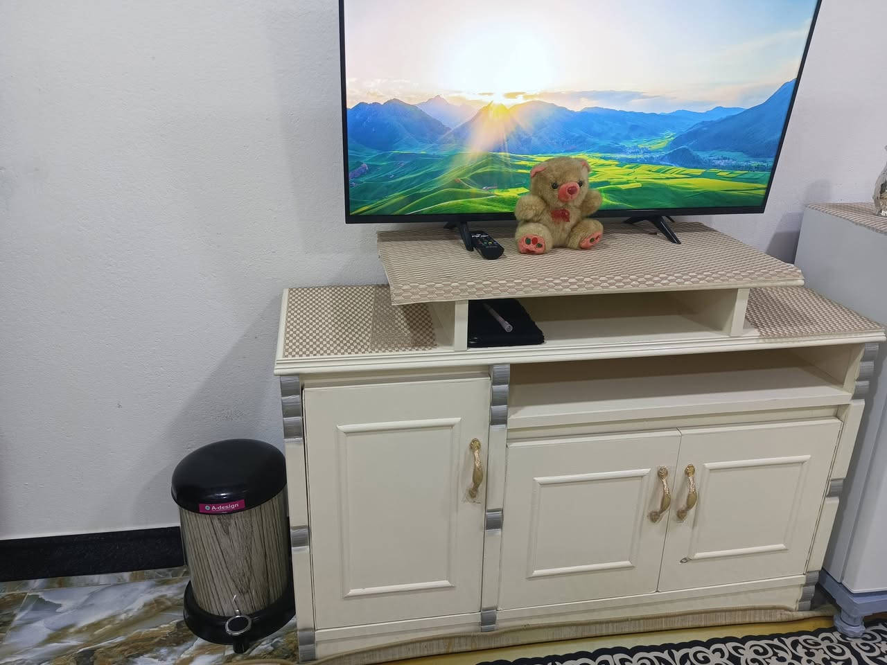 للبيع غرفه عراقيه فصال تركي جديده 10 اشهر من اخذته***********
