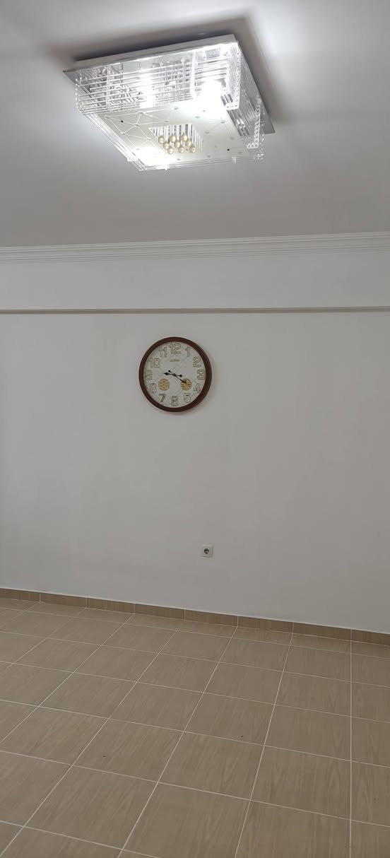 شقة للبيع دهوك ماسيكي(دابين2) عماره 24 طابق(7) دفتر4و50مجال واجهه دهوك جنوب غرب للاستفسار او معرفة العروض اتصل على 
***********
***********
شقه بو فروتنى دهوك ماسيكي(دابين2)
عماره 24 طابق(7)
واجهة دهوك 
 جنوب غرب و السعر
4دفتر و50مجال بو پتر پئزانين بيوندى بكه بو 
***********
***********
مكتب ابو بارزان دهوك, العراق
