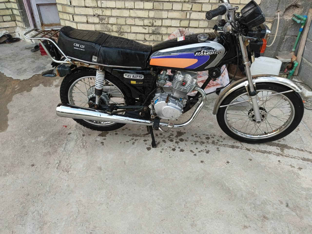 سلام عليكم دراجه ارشا موديل 2015 معمره تعمير جديد اوراق اصوليه الدراجه مفتوحه عن حلال وحرام نضافته مثل متشوف بالصور مكاني كربلاء الحسينيه الحافض سعرهها 550 
***********
