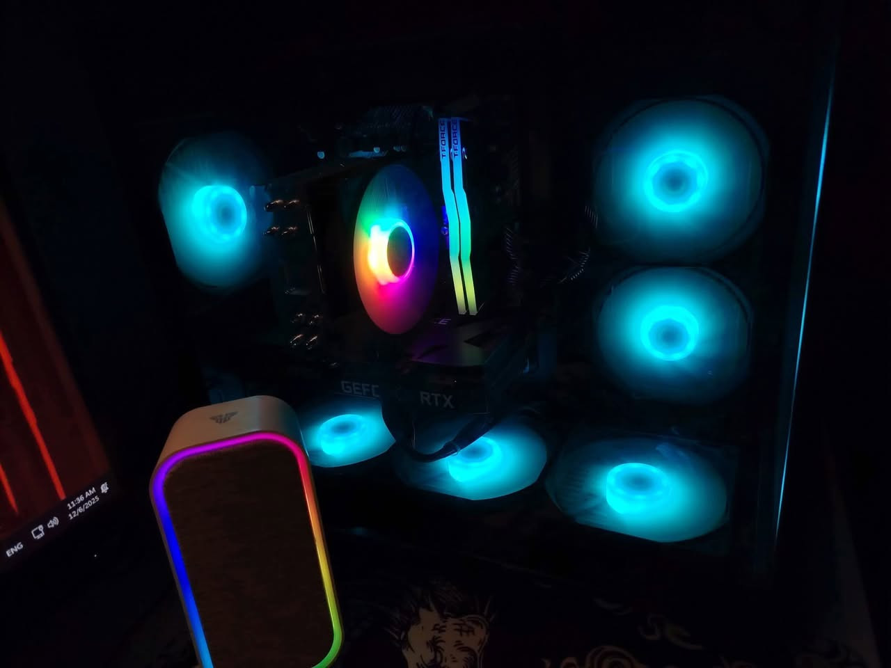 للبيع تجميعة ألعاب قوية ويَا شاشة 27 إنج
نظافة 100% استعمال شخصي

المواصفات:

MSI RTX 3060 12GB كرت شاشة •

Ryzen 5 5500 معالج •

16GB رام •

M.2 NVMe 1TB خزن •
•
 باور 650W

ASUS PRIME B450M-K I| مذربورد •

٩ وياها ملحقات كاملة:

165HZ - 0.5ms - إنج 27 شاشة •

• ماوس وكيبورد كيمنك

• سماعة كيمنك

• ماوس باد كبير
• مكتبة حسابات ستيم مجانية

8 السعر: 1,50,000 دينار
٩ المكان: بغداد
ما الاتصال: ***********
•••
•.. Chemios Voyager
• Windows 11 Pro Jees
