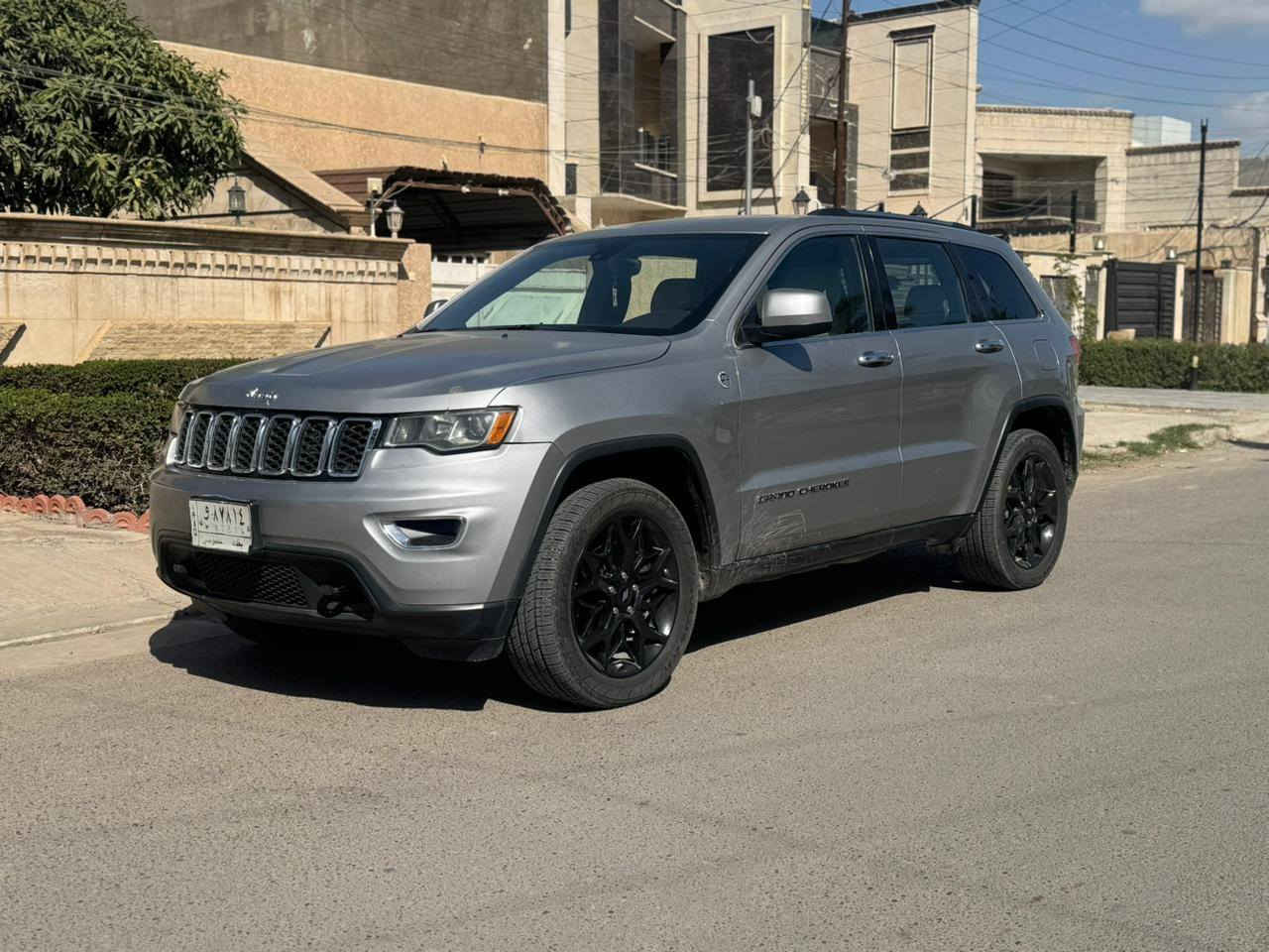 السلام عليكم
جيب 2017 وارد امريكي حادثها جاملغ خلفي وقبق صندوك بدون دواخل بدون ايرباك وهنا ب العراق بيها ركن البنيد صبغ محرك 6 سلندر فول عدا الفتحه سياره جاهزه
العنوان بغداد السيديه
السعر 175
للاستفسار ***********
