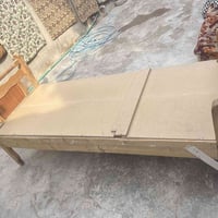 سرير • أثاث غرفة نوم