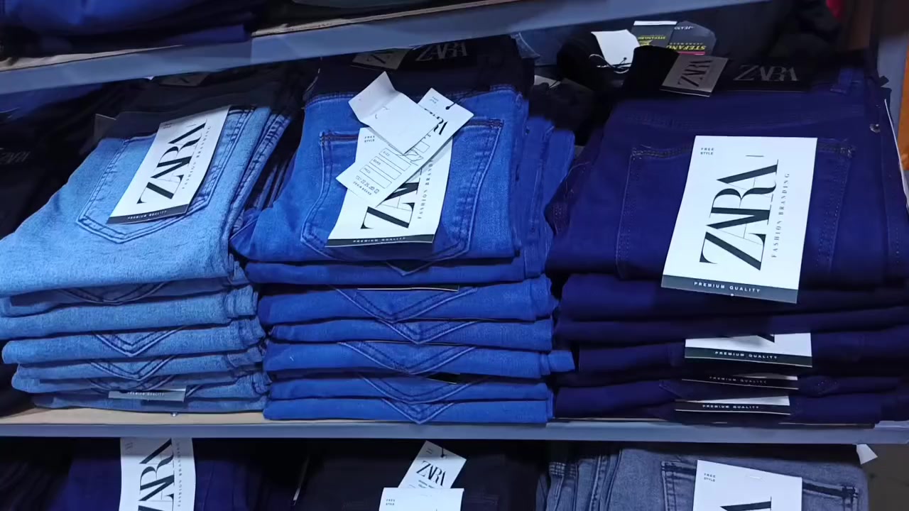 عرض خاص بضاعة جديدة من كابويات👖
‏وصلت بضاعة ضخمة من كابويات
‏قطعة ب 8 الف 
‏قطعتين ب 15 الف 
‏متوفر جميع الوان و احجام 
‏العنوان شارع النخوة قرب ماركت بازار للعائلة قرب دائرة الامن الوطني *********** حيدر بكار
