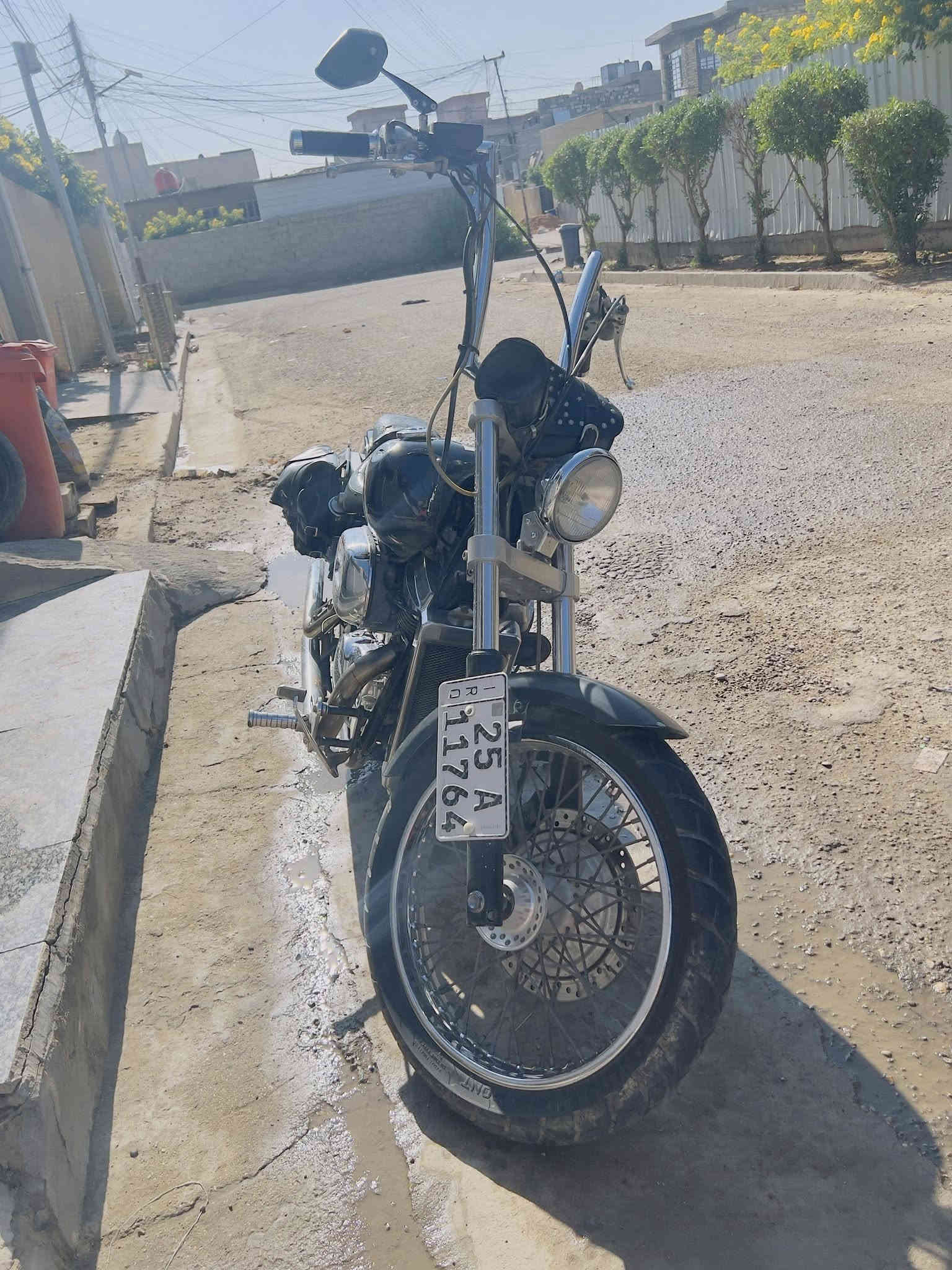 السلام عليكم هوندا سلاشر رقم انكليزي مكاني بغداد زعفرانية دراجة كاملة نكرة سعر١٧ وبيها مجال لاتصال ***********
