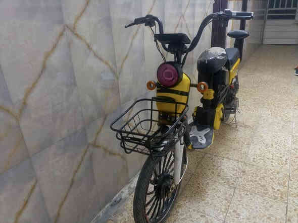 للبيع دراجه شحن شركهHIS بطاريات جدد عقل جديد كهربائيات جدد السعر 180 وبيه مجال واتساب ***********
